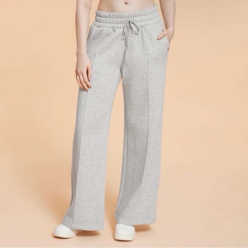 Blogilates Women's Travel Trouser High-Rise Wide Leg Sweatpants - Gray